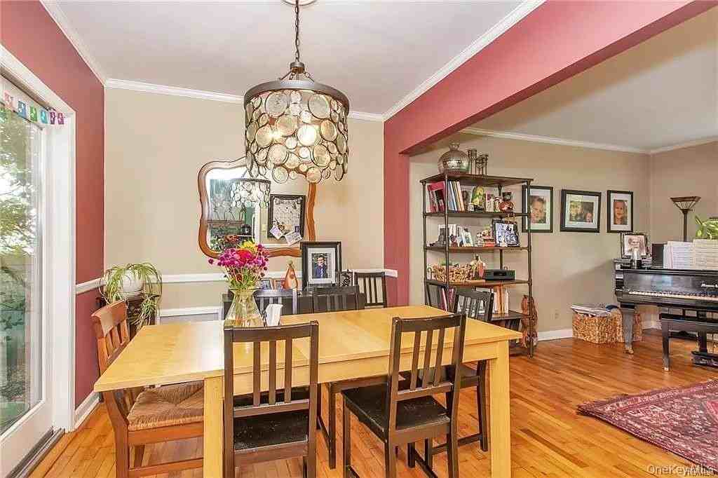 7 Wendover Rd - Photo 5 of 20