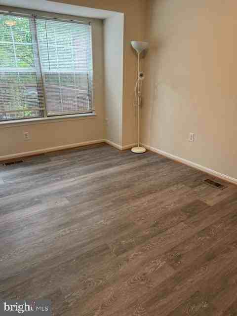 46647 Brownwood Sq - Photo 7 of 25