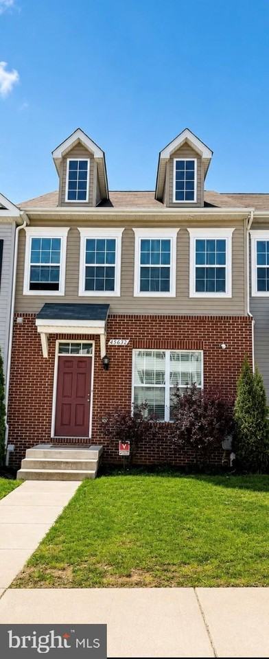 45632 Bethfield Way - Photo 3 of 37
