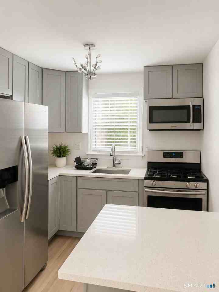 61 Graham Rd ## 61a