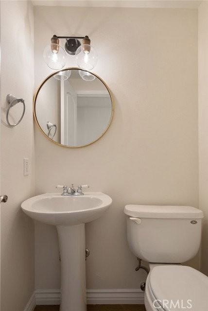 1088 Buckingham Ln - Photo 5 of 8