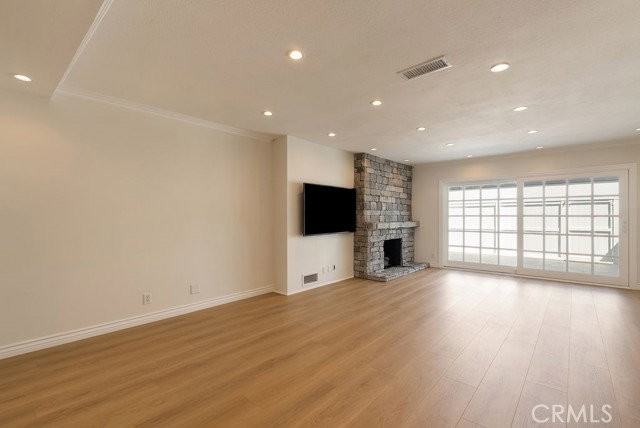 1088 Buckingham Ln - Photo 6 of 8