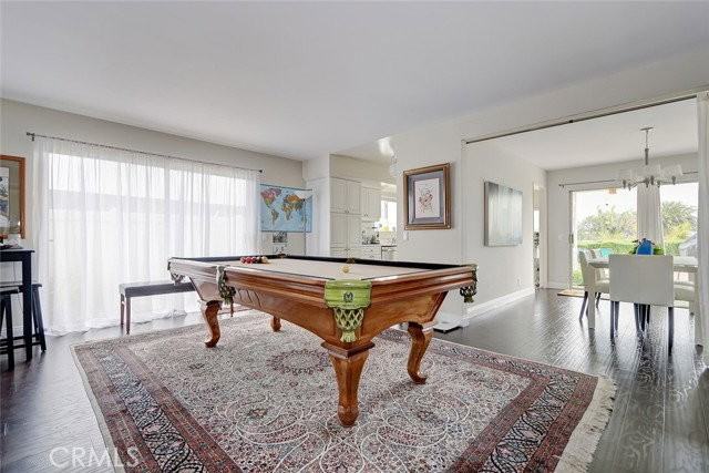 1251 Surfline Way - Photo 5 of 8