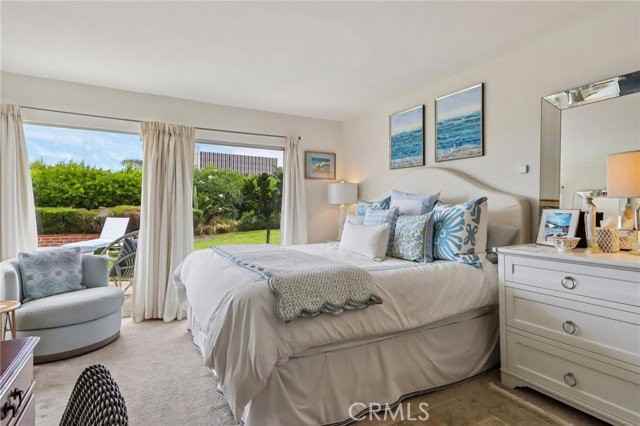 1251 Surfline Way - Photo 6 of 8