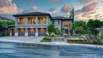 featured image of 23 Van Gogh Way