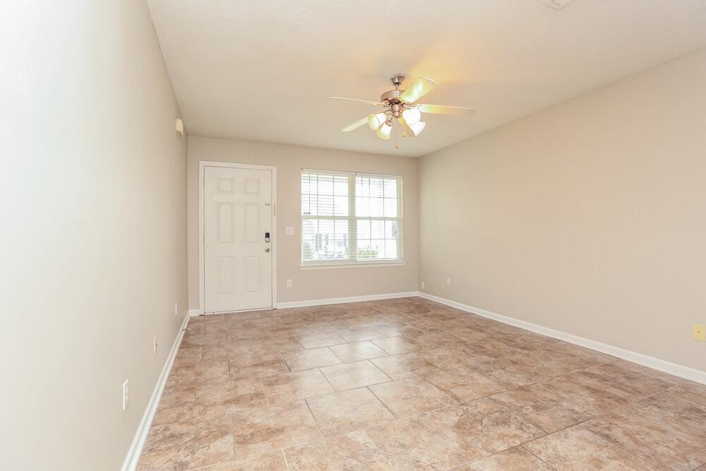 174 Howard Woody Dr - Photo 4 of 17