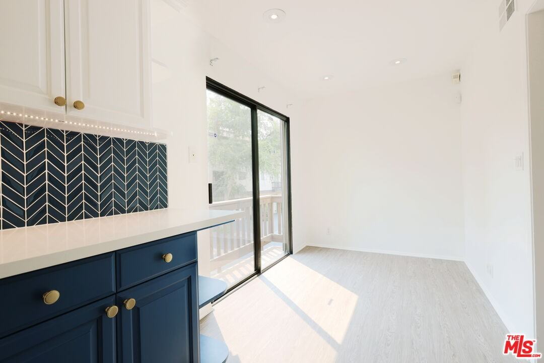 21821 Burbank Blvd #151 - Photo 5 of 8
