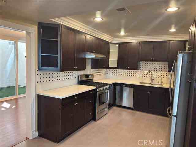 1138 Las Riendas Way - Photo 6 of 8