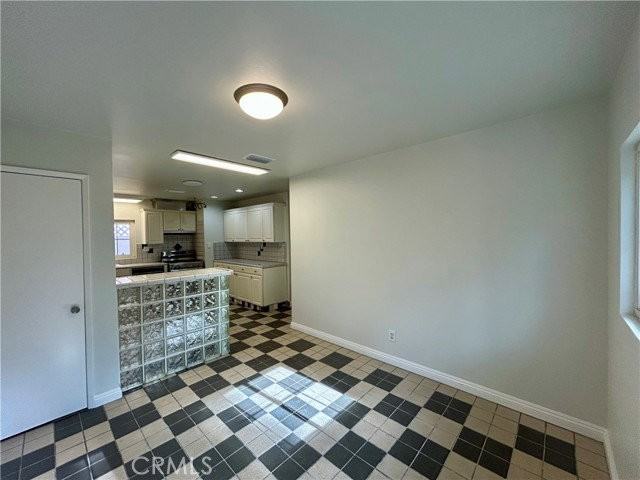 3132 Estado St - Photo 5 of 8