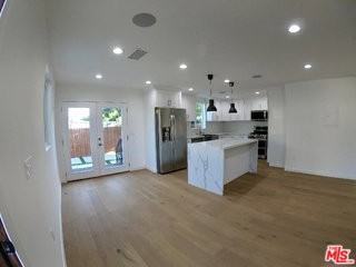 635 N Formosa Ave - Photo 3 of 8