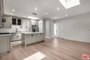 303 Culver Blvd - Photo 1 of 1