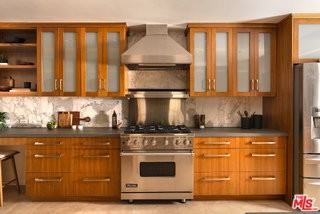 1692 Michael Ln - Photo 4 of 8