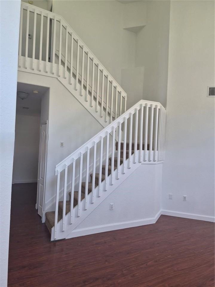 11272 Nw 54th Ter - Photo 2 of 4