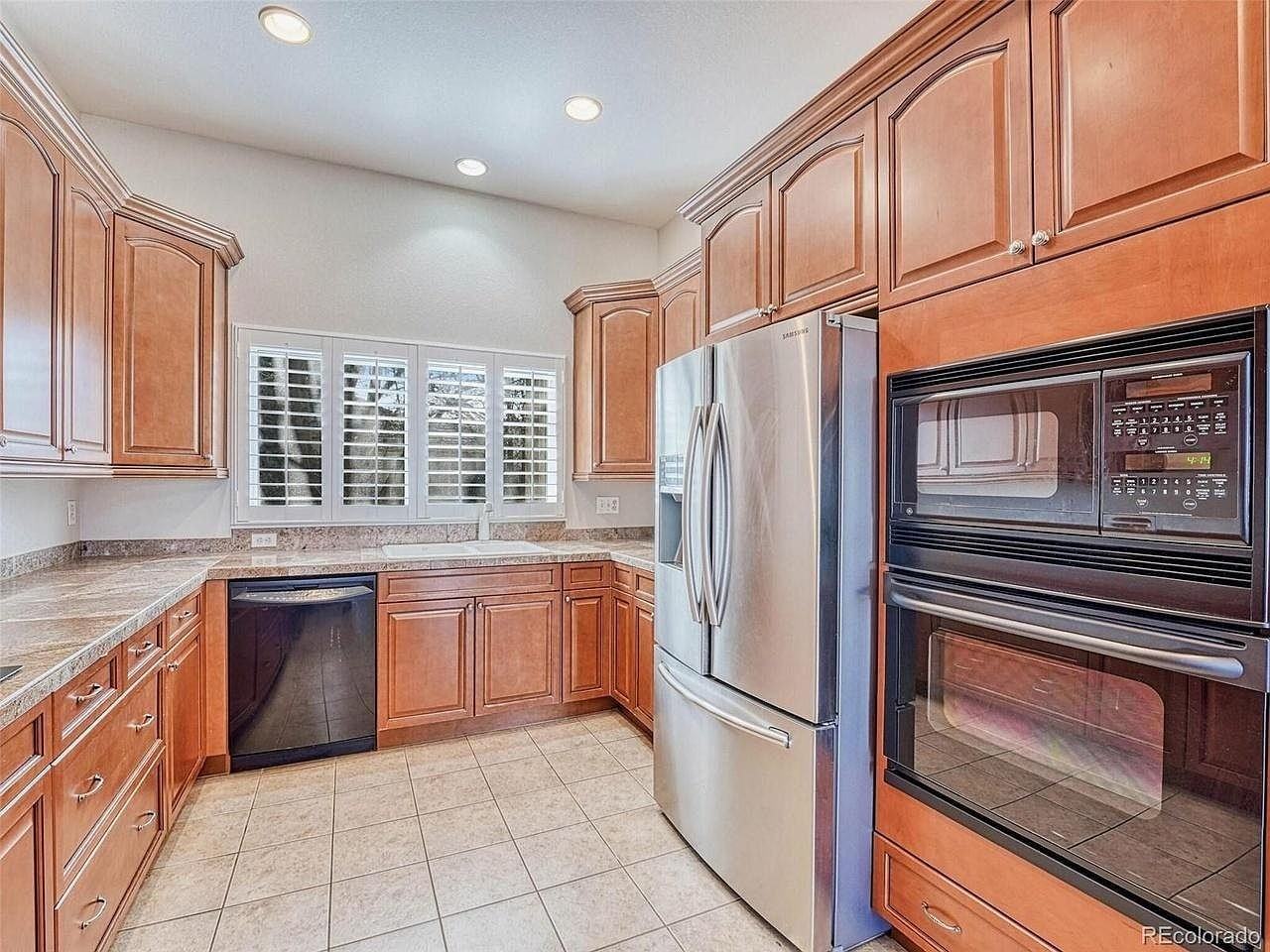 11972 E Lake Cir - Photo 4 of 30