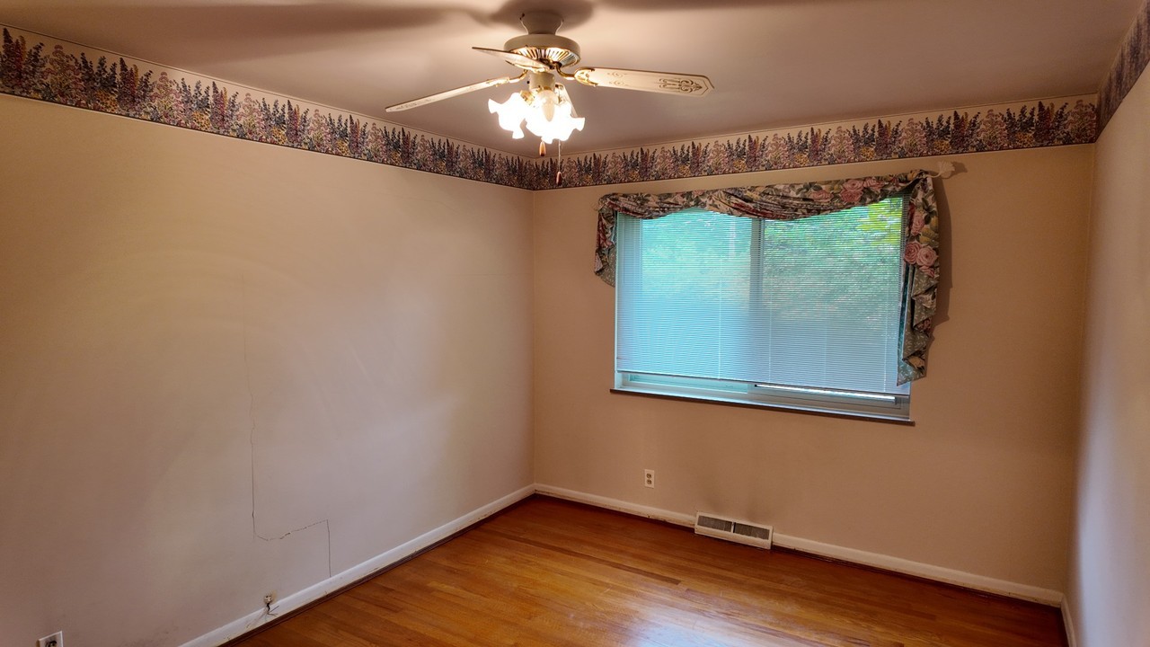 5858 Cherokee Dr - Photo 5 of 12