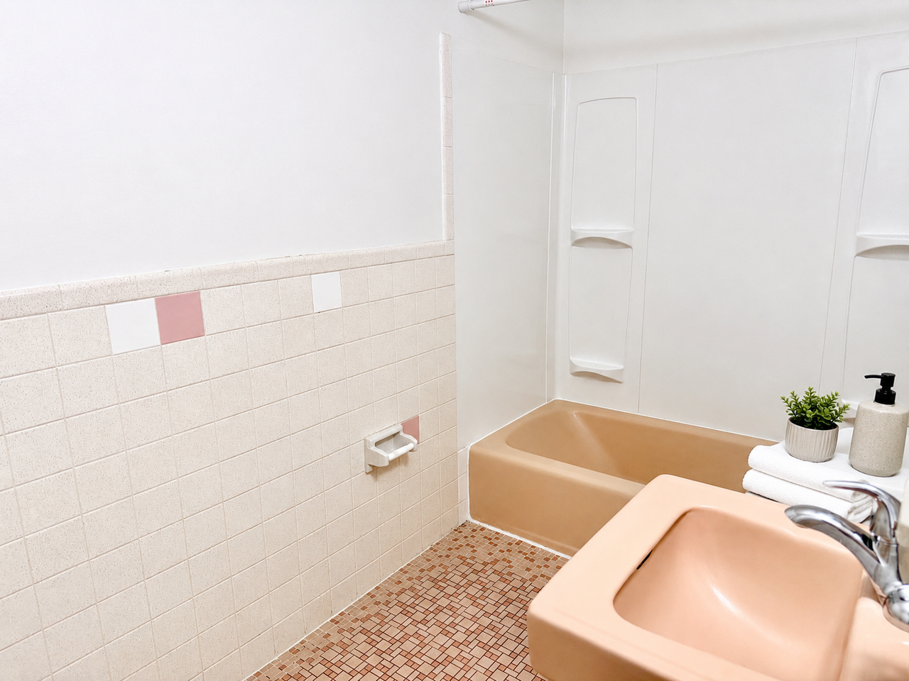 135 Neponset Ave #44 - Photo 3 of 9