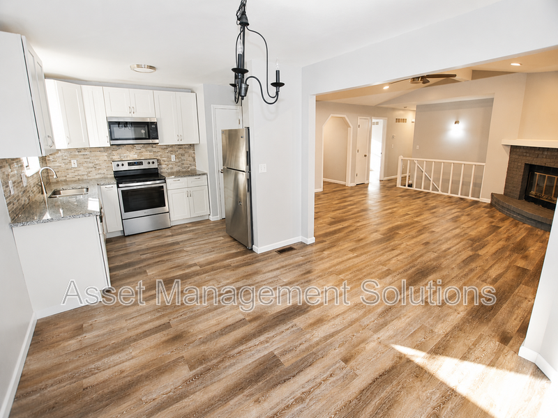 1 Oak Point Dr - Photo 6 of 18