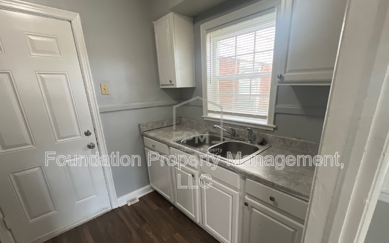1407 Semmes St - Photo 4 of 11