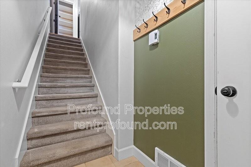 8655 N Crawford St - Photo 2 of 23