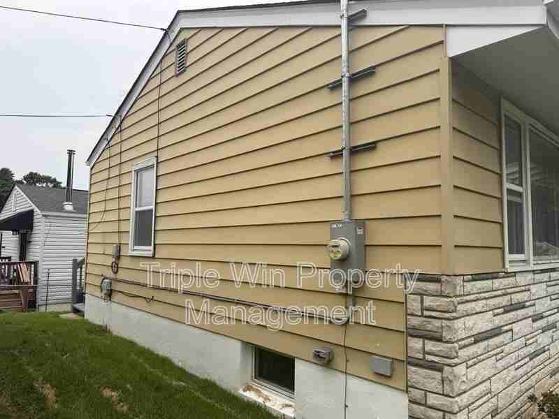 3349 Marmary Ln - Photo 5 of 28