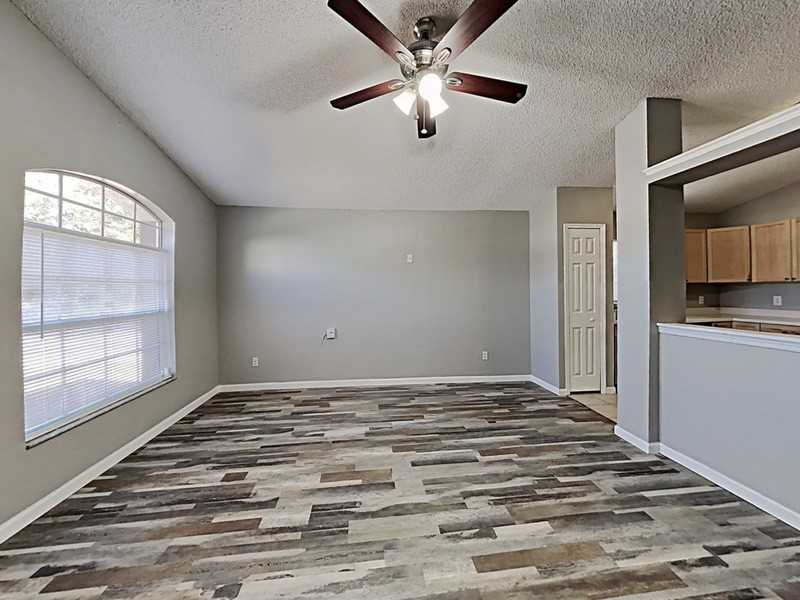 7135 Edgewater Shores Ct - Photo 2 of 16