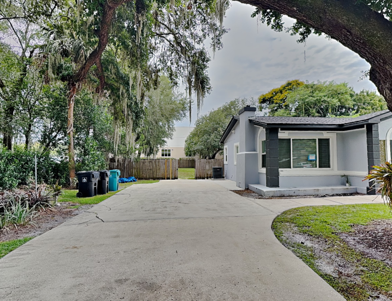 270 W Pineloch Ave #A - Photo 2 of 22