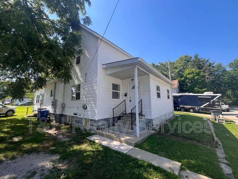 609 Crystal St - Photo 4 of 22