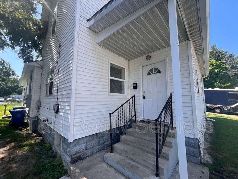 609 Crystal St - Photo 5 of 22