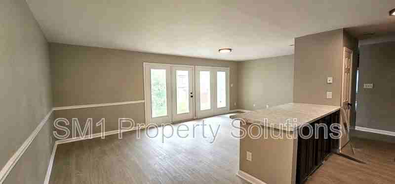 3109 Darden Rd #B - Photo 4 of 27