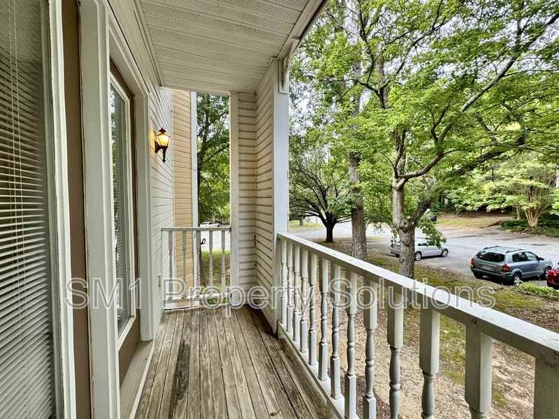 3109 Darden Rd #B - Photo 5 of 27