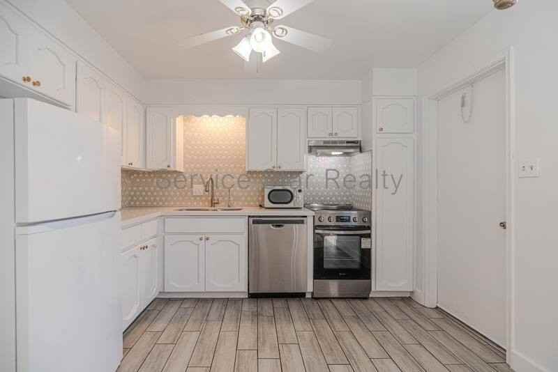518 E Huntington Dr #3 - Photo 4 of 18