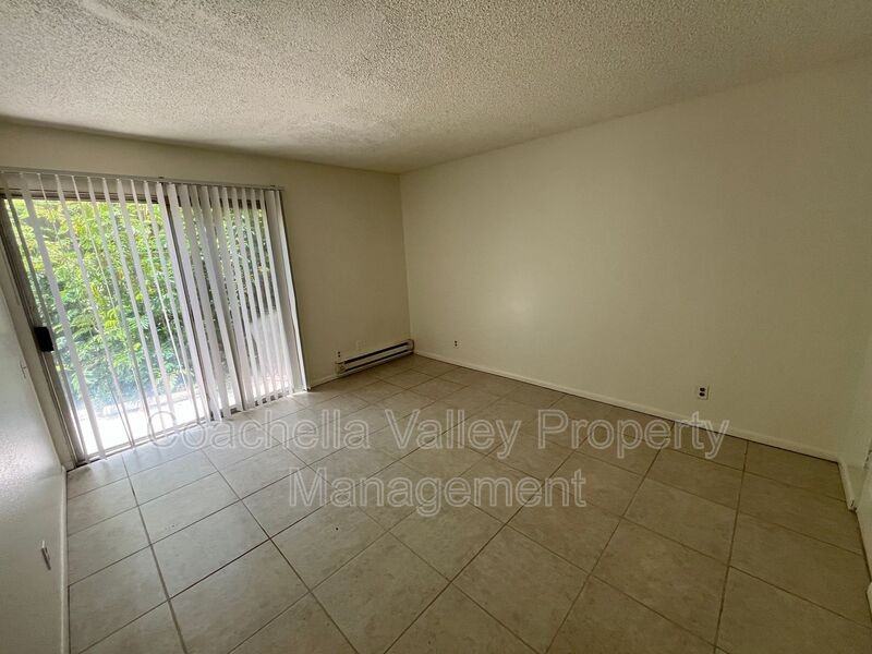 556 E Chuckwalla Rd #3 - Photo 7 of 24