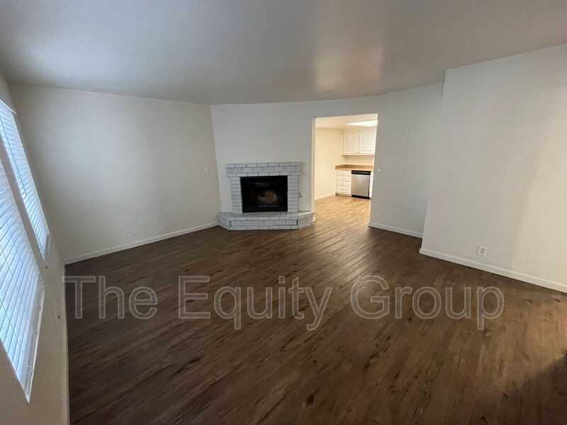 3912 W Meadow Ave - Photo 2 of 18