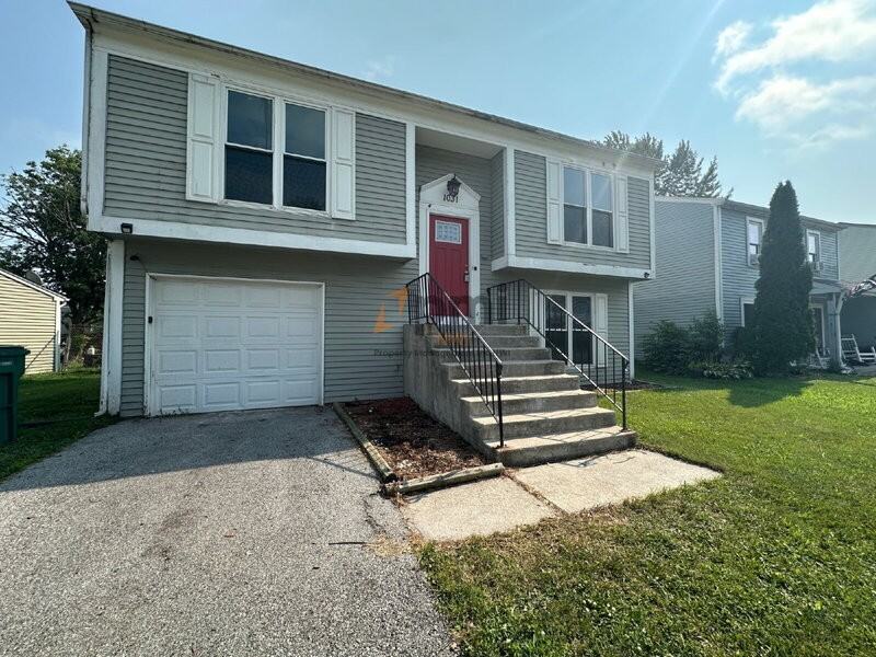 1031 W 59th Pl