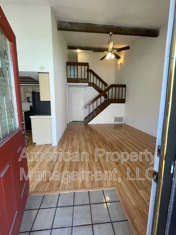 6185 S Zunis Ave - Photo 3 of 39