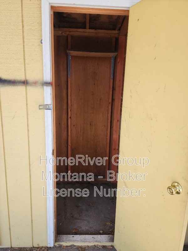 705 S 2nd St W #C - Photo 5 of 6