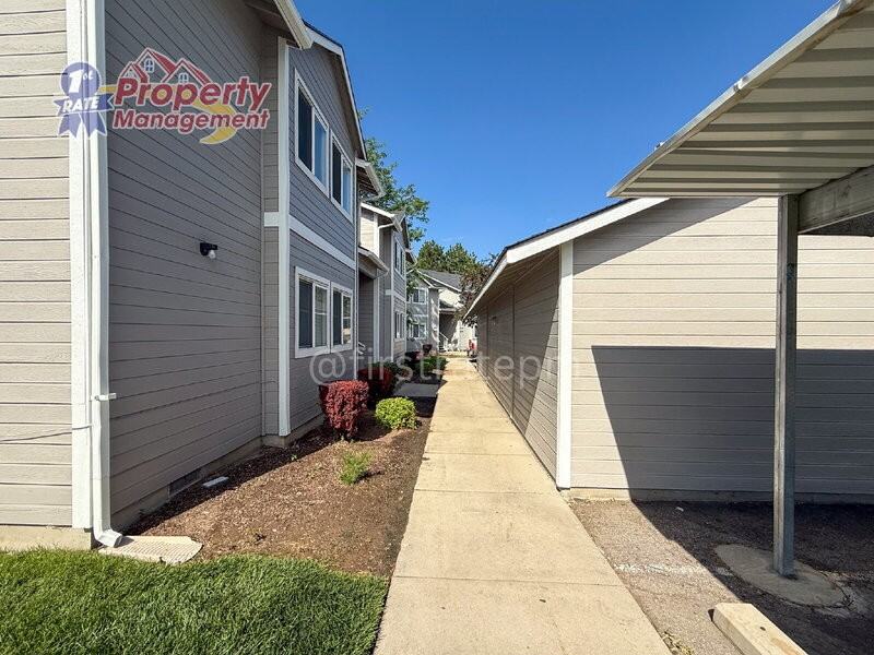 5681 W Dorian Ln - Photo 2 of 25