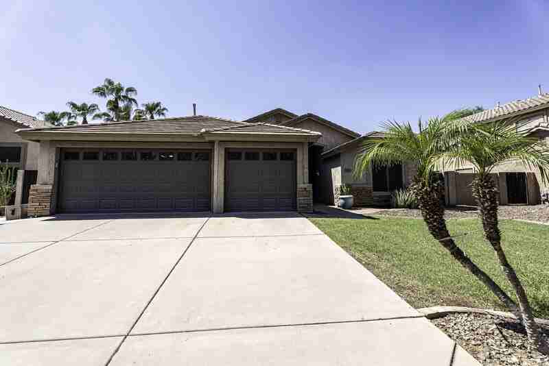 1058 S Roca St - Photo 2 of 28