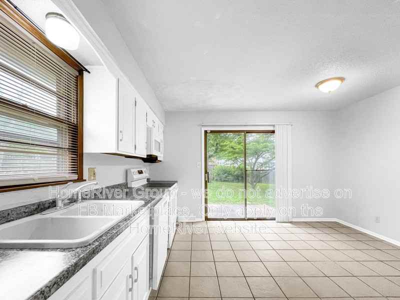 12733 Oakland Ave - Photo 3 of 19