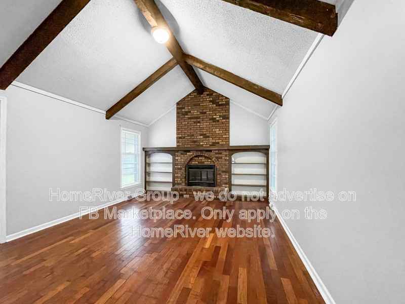 12733 Oakland Ave - Photo 5 of 19