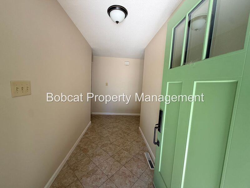 616 Pioche St - Photo 3 of 23