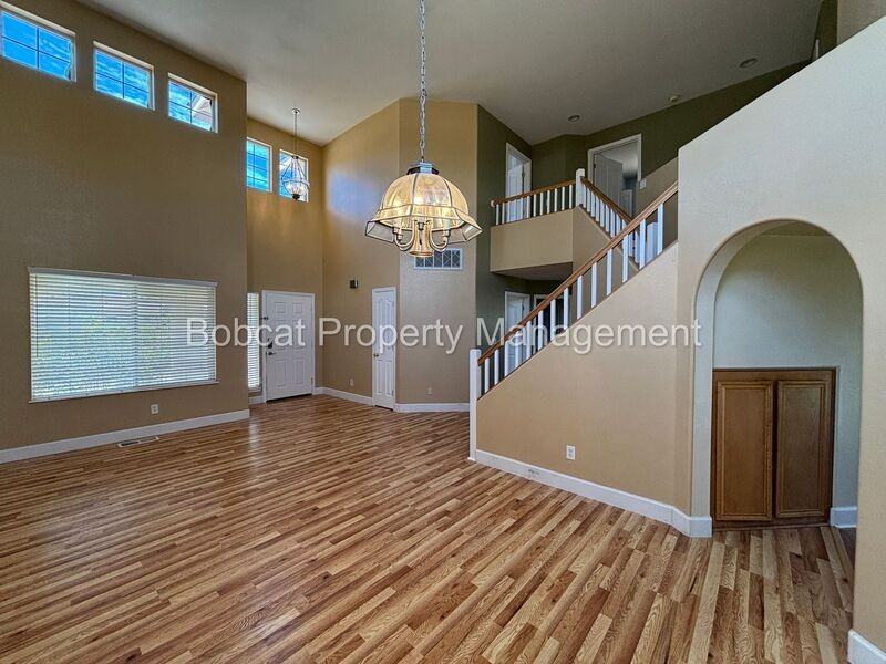 1477 Ridge Point Dr - Photo 7 of 49