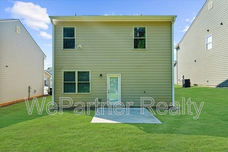 108 Peterson St - Photo 2 of 14