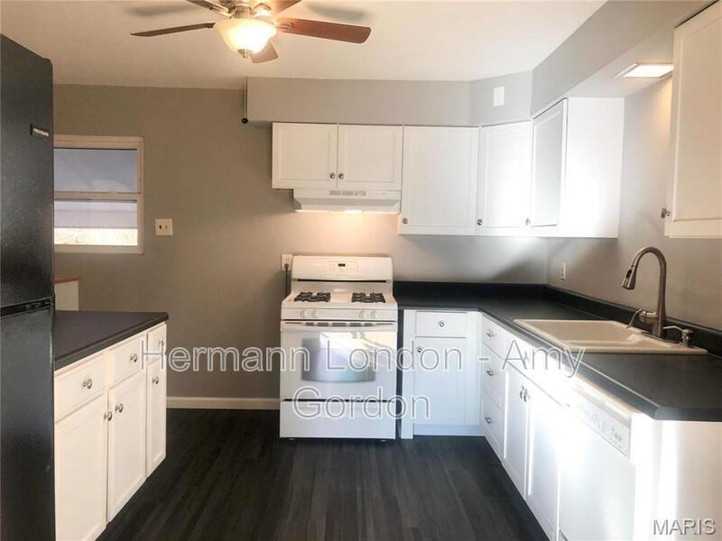 10729 Waycroff Dr - Photo 2 of 18