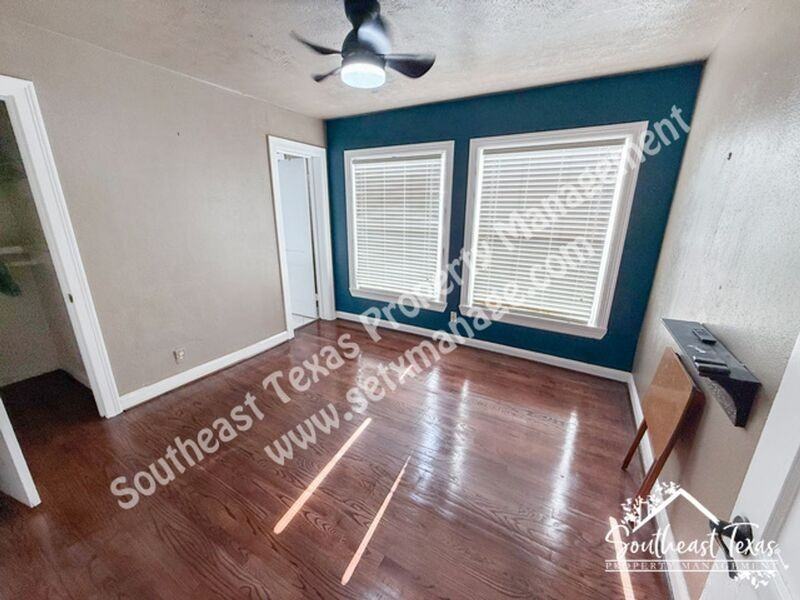 2640 Louisiana St - Photo 5 of 12