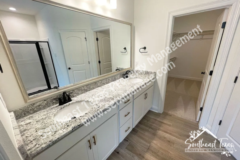 6735 Arbor Way - Photo 6 of 10
