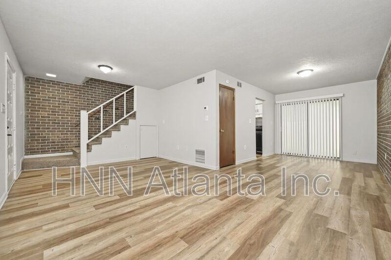 8664 Anna Way - Photo 6 of 18