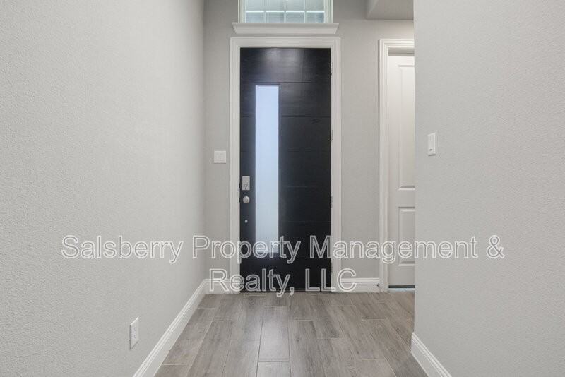 1314 20th St - Photo 3 of 35