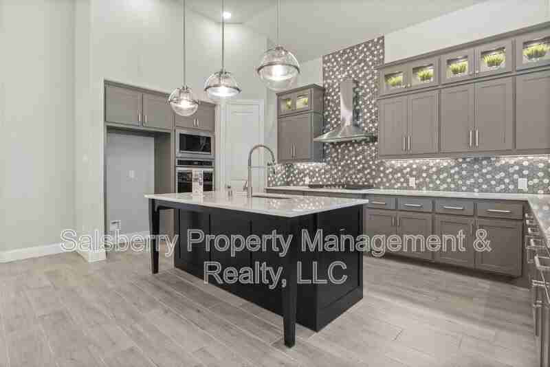 1314 20th St - Photo 6 of 35