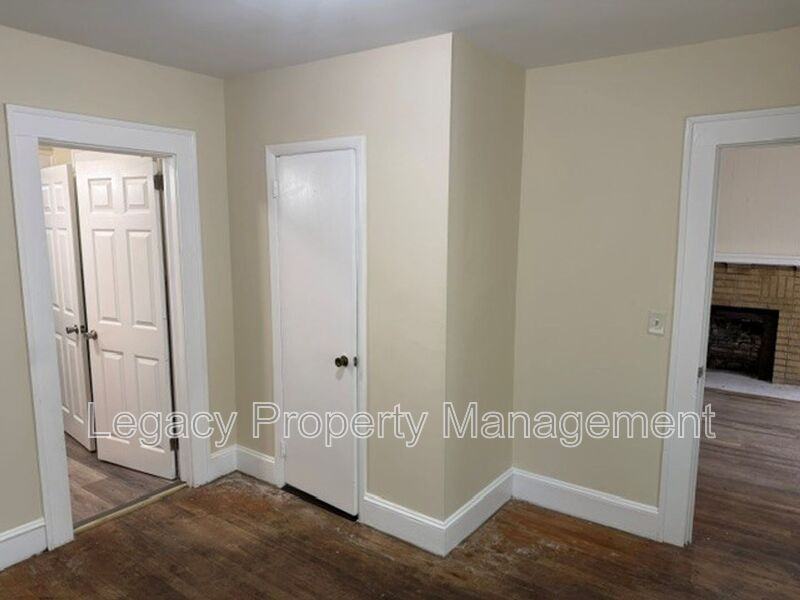 1511 Albright Ave - Photo 4 of 8